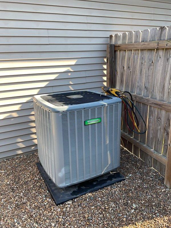 Evansville, IN - Completed annual Platinum Level maintenance on 6-year-old HVAC system. Replaced 16x20x4 filter and performed comprehensive system service including inspection of outdoor condensing unit. System functioning properly; customer opted to renew maintenance agreement for continued coverage.