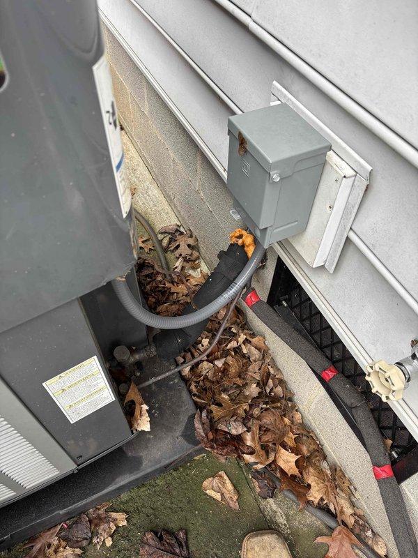 Bardstown, KY - Diagnosed outdoor heat pump requiring whip replacement. Part has been ordered and payment for two labor hours has been collected. Will return tomorrow to complete installation of the new whip and restore system operation.